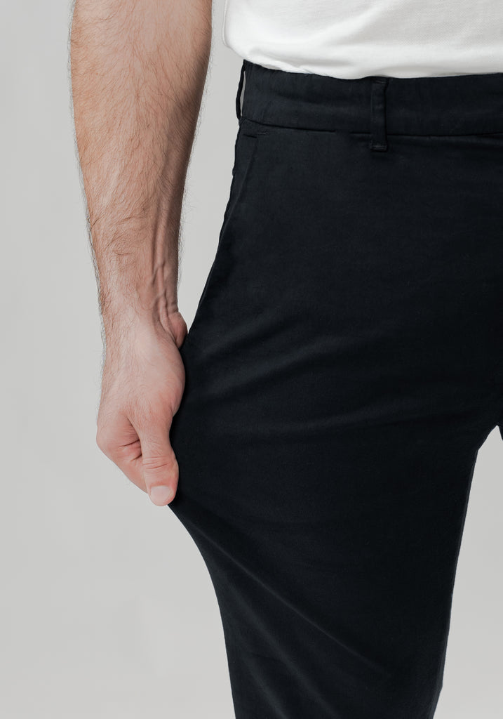 Black Ultraflex Slim Chino